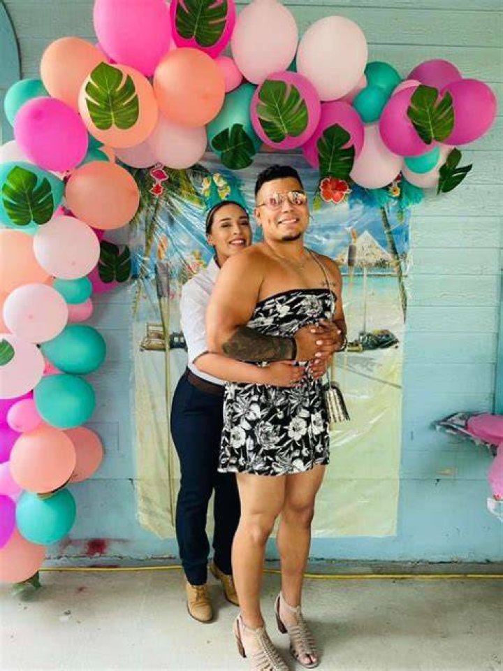 San Antonio party inspiring thousands to dress like their spouses