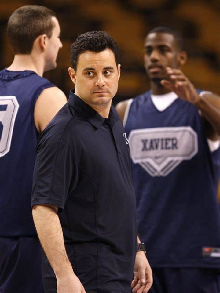 Sean Miller reaches agreement to return as Xavier basketball's coach