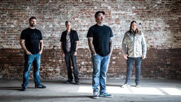 Staind's Aaron Lewis Disses Springsteen, Blasts Statue Removals in New Song