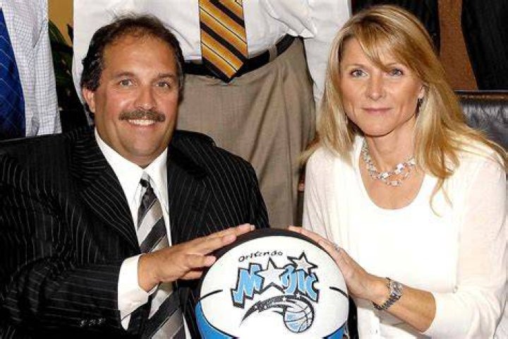 Stan Van Gundy&rsquo;s wife, Kimberly, dead unexpectedly at 61