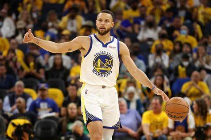 Steph Curry's Fans Disappointed After His 'MILF' Mom Is Revealed To