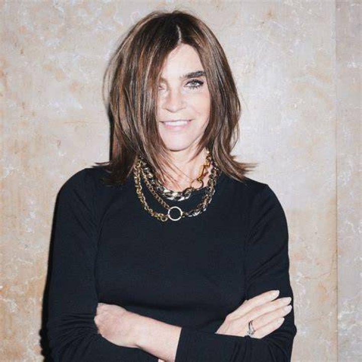 Swinging Tiramisu Carine Roitfeld