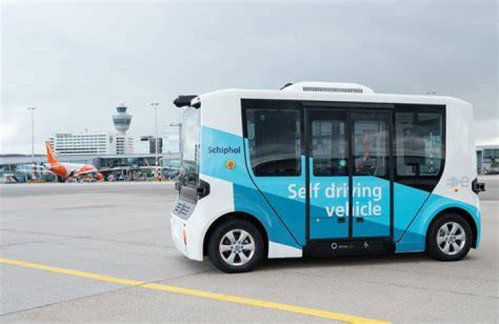 Tallinn&rsquo;s new selfdriving bus emerged from a university robotics course