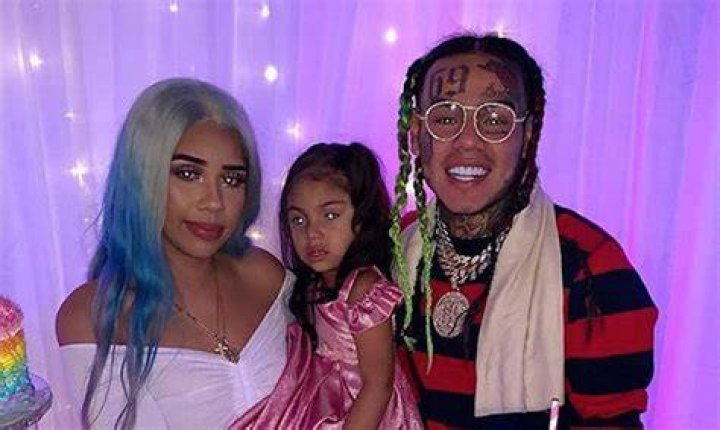 Tekashi 6ix9ine Baby Mama Sara Molina Who Allegedly Was Sleeping With