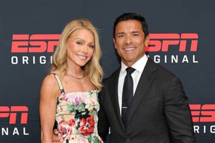 The Truth About Kelly Ripa And David Muir's Relationship