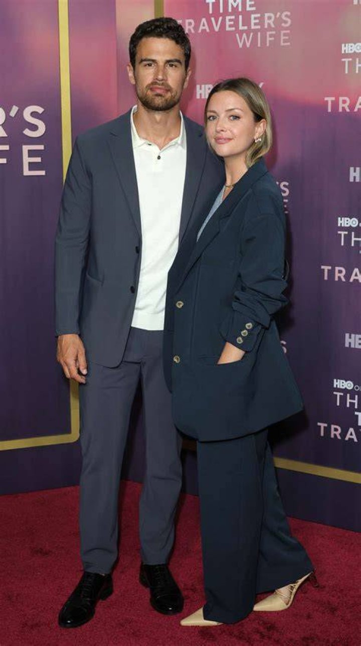 Theo James and Ruth Kearney in New York City Pictures POPSUGAR