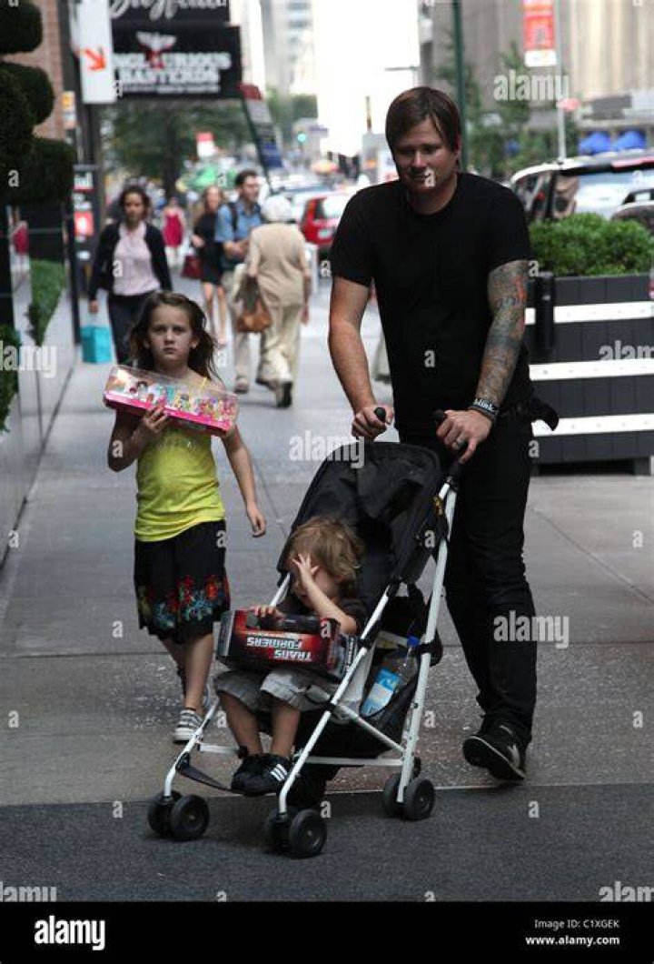 Tom DeLonge Children Ava Elizabeth DeLonge, Jonas Rocket DeLonge
