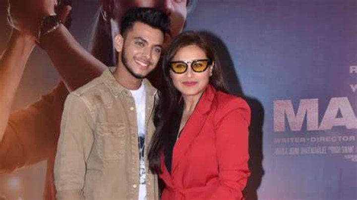 Top 5 promising 2019 Bollywood debut who will rock this decade!