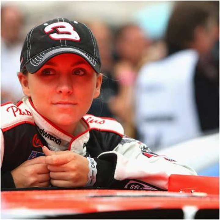 Uncover The Life And Success Of Taylor Nicole Earnhardt