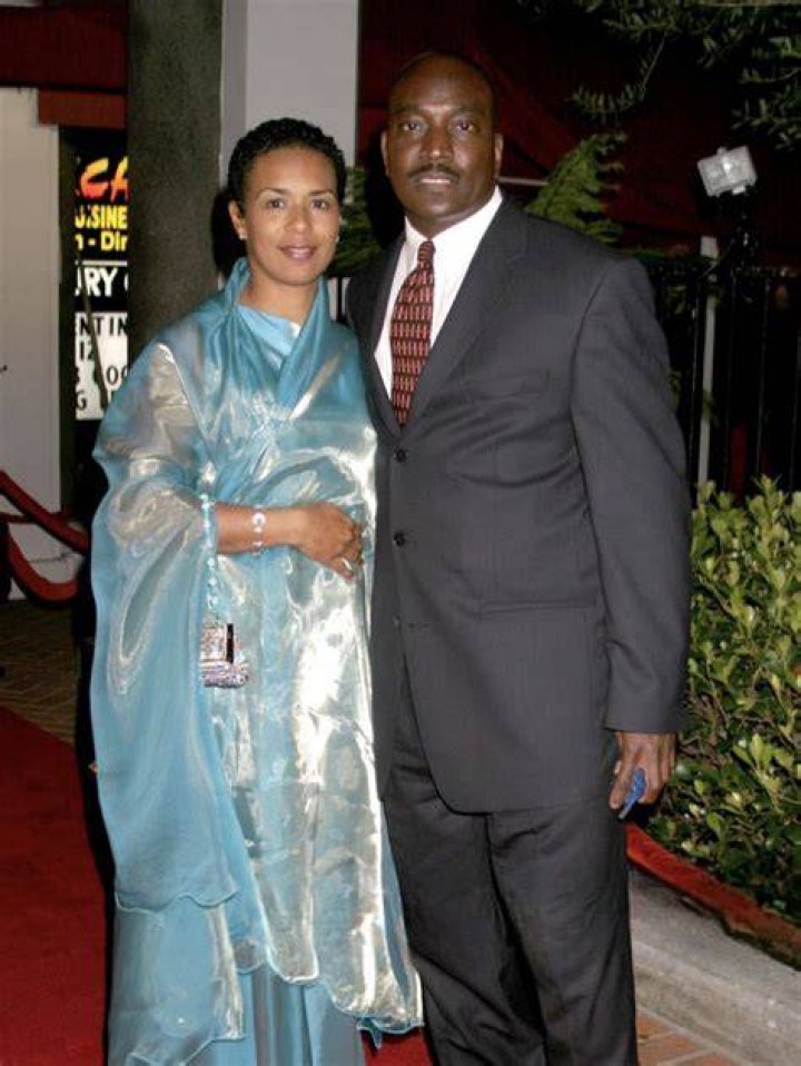 Unveiling Clifton Powell's Wife: Discover Her Remarkable Story