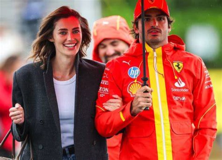 Unveiling The Enigmatic World Of Carlos Sainz Jr.'s Wife