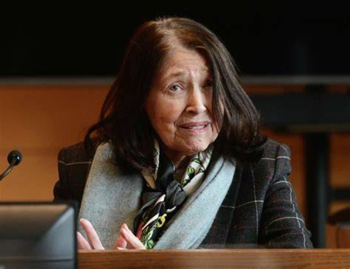 Where Is Gloria Farber NYC Today? Jennifer Dulos Mother Age and Net Worth