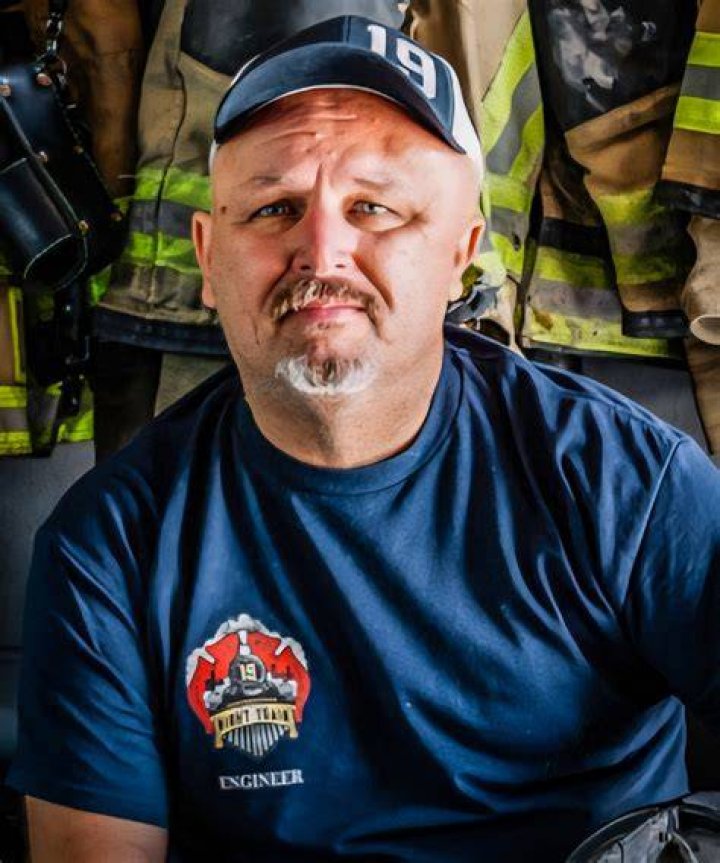Who is Jason Gillenwater? Firefighter found dead after double stabbing