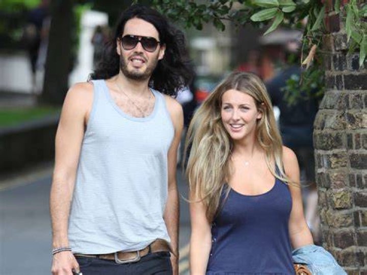 Who is Laura Gallacher? All About Russell Brand&rsquo;s wife &mdash; citiMuzik