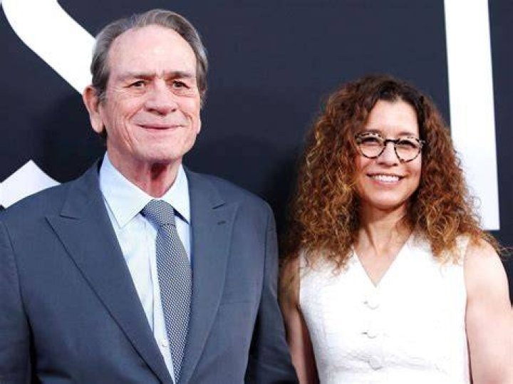 Who is Lee Asher’s Wife? Is he Married to Sydney Ferbrache? YouTube