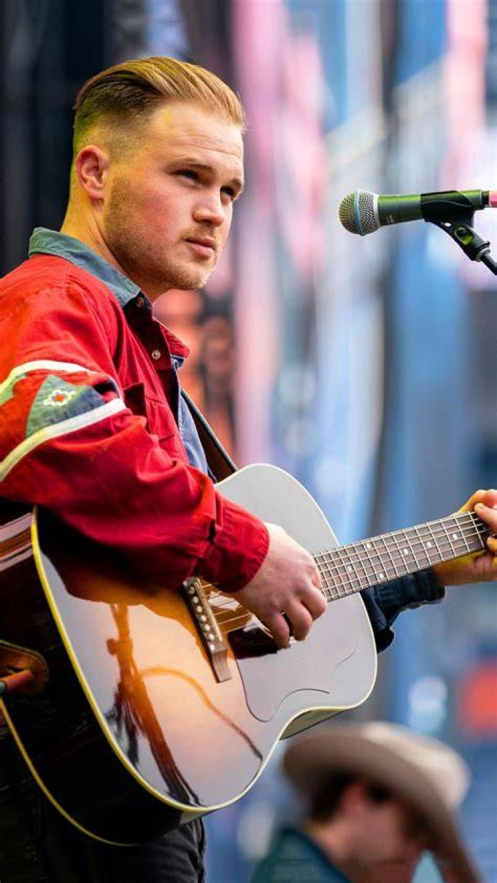 Who is Zach Bryan's Wife? Is He Married? The Little Facts