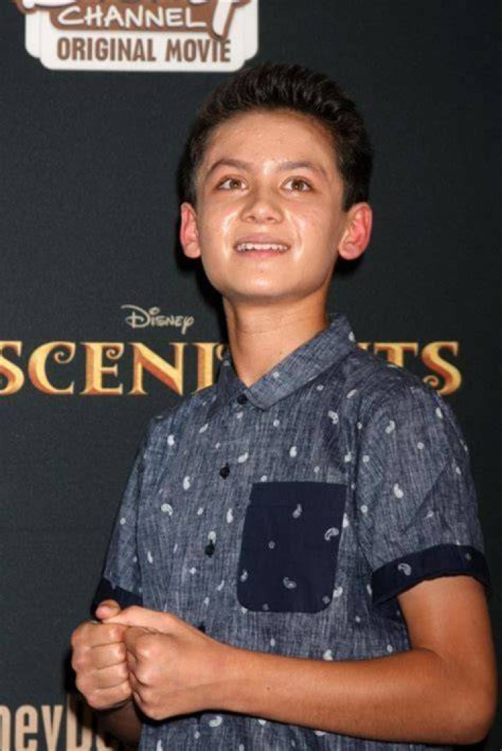 Yonden Trainor Bio, Wiki, Age, Height, Siblings, Dating, IG and Net Worth